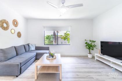 Cozy Apt in Biscayne Park Area Near Bay Harbour Beach! - image 2