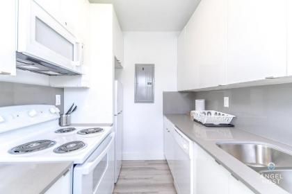 Cozy Apt in Biscayne Park Area Near Bay Harbour Beach! - image 3