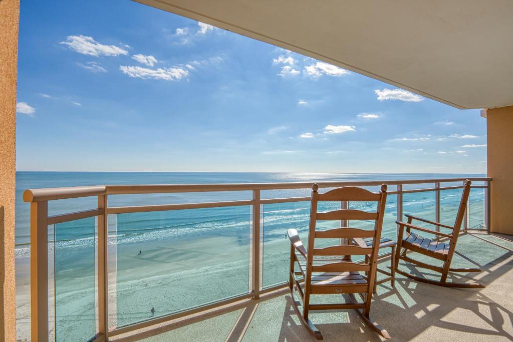 Bahama Sands Luxury Condominiums - main image