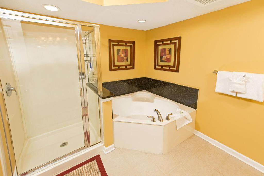 Barefoot Resort Golf & Yacht Club Villas - image 3