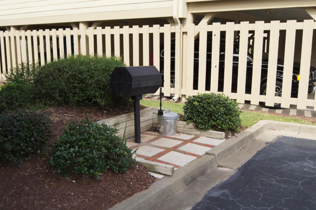 Tilghman Lakes B3 Condo - image 2
