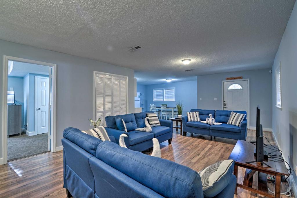 Summertime Getaway - Steps from Atlantic Beach! - image 6