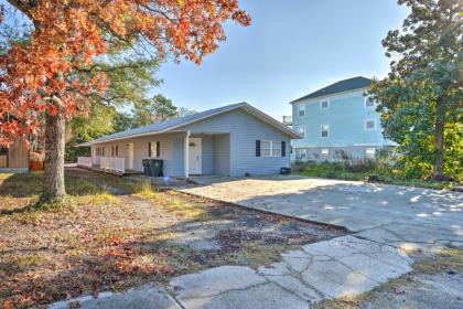 Atlantic Beach Escape about 2 Mi to Barefoot Landing! - image 12