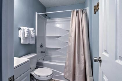 Atlantic Beach Escape about 2 Mi to Barefoot Landing! - image 15