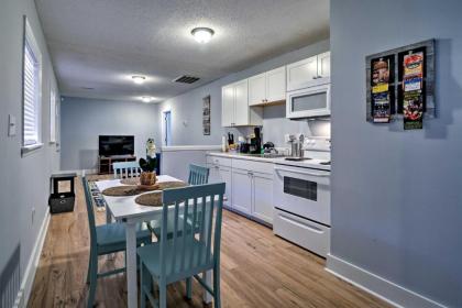 Atlantic Beach Escape about 2 Mi to Barefoot Landing! - image 8