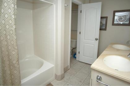 Carolina Cottage - image 10