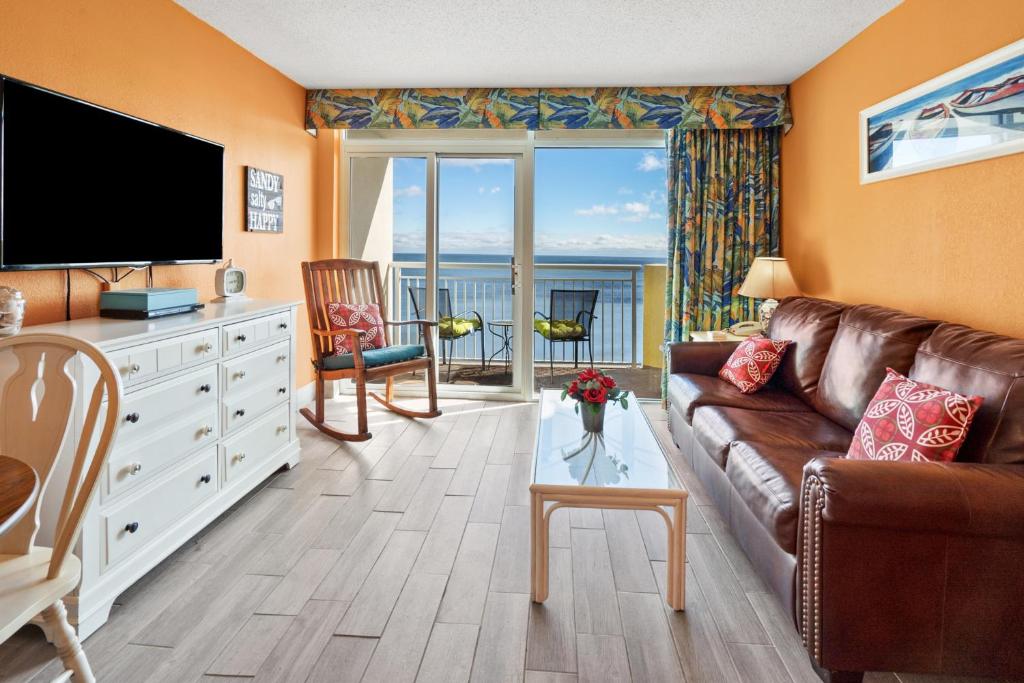 Baywatch Penthouse #1907 condo - main image