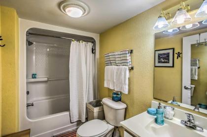 North Myrtle Beach Condo with Lazy River Pools! - image 10