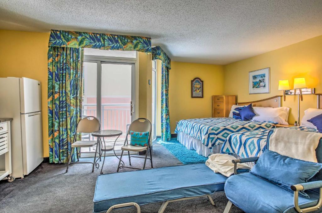 North Myrtle Beach Condo with Lazy River Pools! - image 2