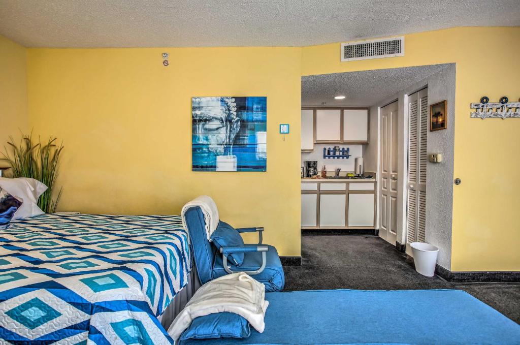 North Myrtle Beach Condo with Lazy River Pools! - image 4