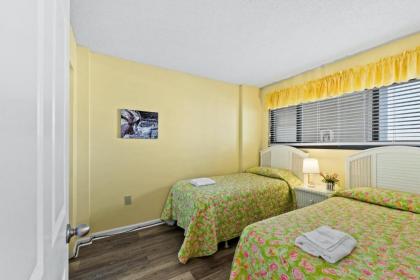 Crescent Tower II 306 - 3rd floor oceanfront condo with a jacuzzi tub and an outdoor pool - image 11