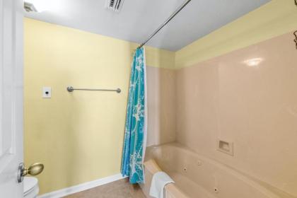 Crescent Tower II 306 - 3rd floor oceanfront condo with a jacuzzi tub and an outdoor pool - image 13