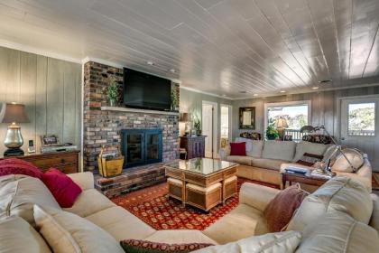 C-Scape 1 - Amazing beach house with a covered deck and private pool - image 2