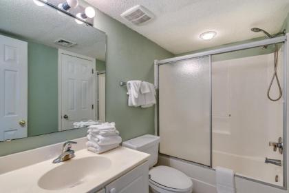 Ocean Bay Club 506A - Elegant beach chic condo with jacuzzi tub and lazy river - image 9
