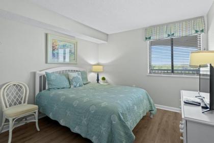 Ocean Bay Club 807 - Naturally beautiful unit with a recliner and indoor pool - image 15