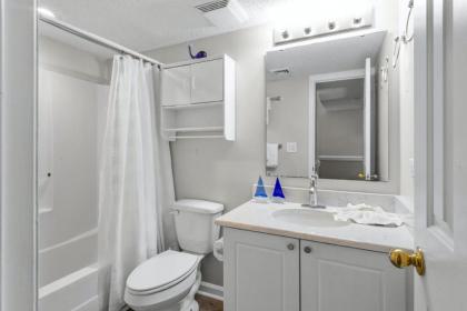 Ocean Bay Club 807 - Naturally beautiful unit with a recliner and indoor pool - image 16