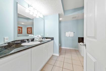 Yacht Club Villas 1004 - Large elegant condo with waterway view and an onsite day spa - image 10
