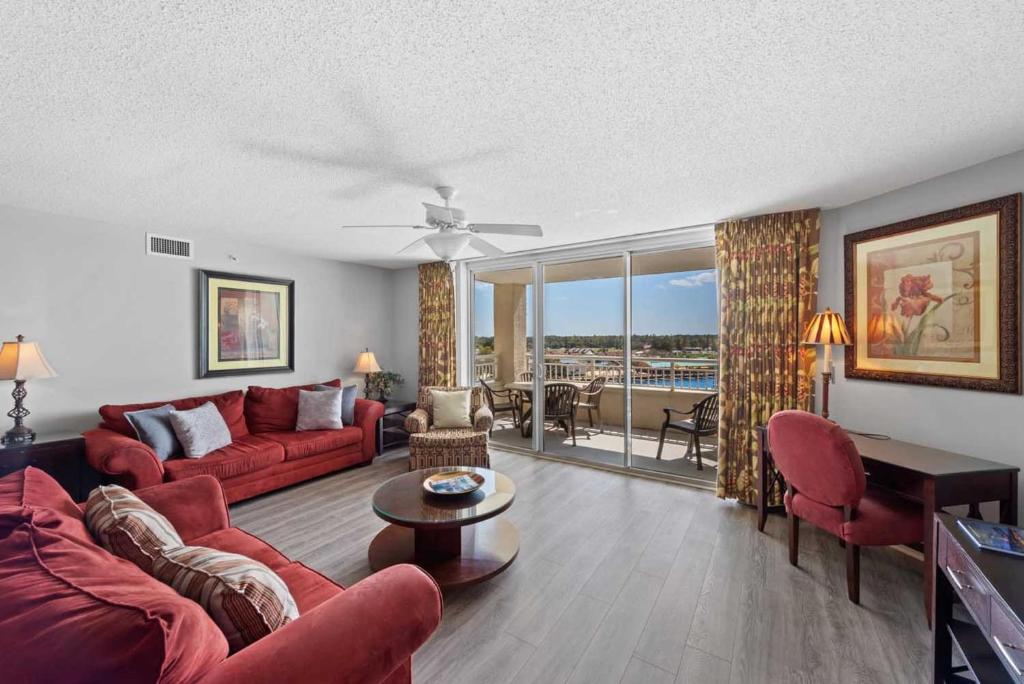 Yacht Club Villas 1004 - Large elegant condo with waterway view and an onsite day spa - image 2