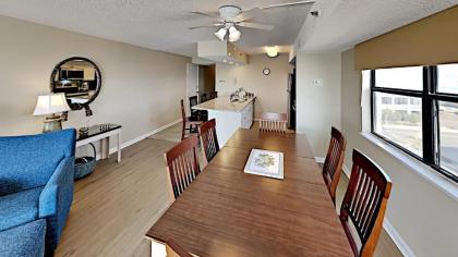 Oceans 504 2BR 2BA Oceanfront Condo - image 4