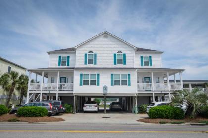 Pelican manor C 4BR 4BA 2nd Row Condo South Carolina