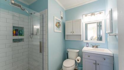 Charming Ocean-view Condo at Ocean Pier 3 - image 11