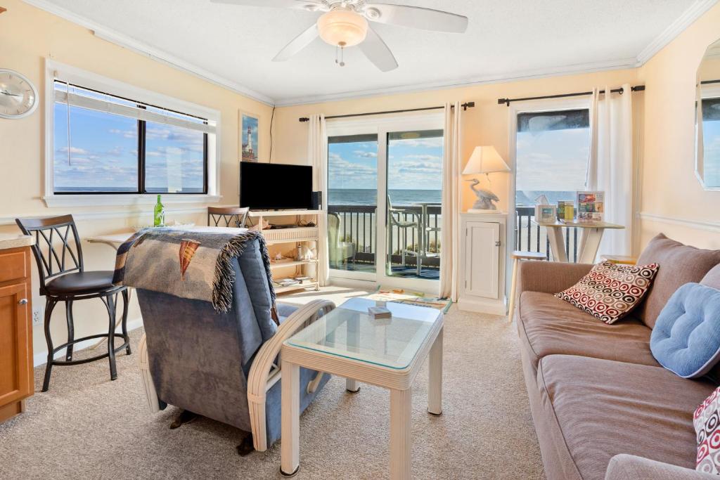 Sea Cabin 224 - main image