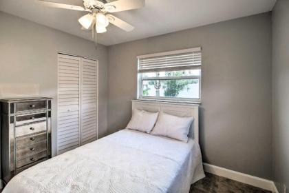 Coastal Townhome with Patio about 2 Mi to Beach! - image 15