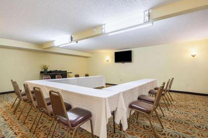 Quality Inn & Suites North Richland Hills - image 15