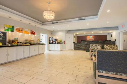 Quality Inn & Suites North Richland Hills - image 7