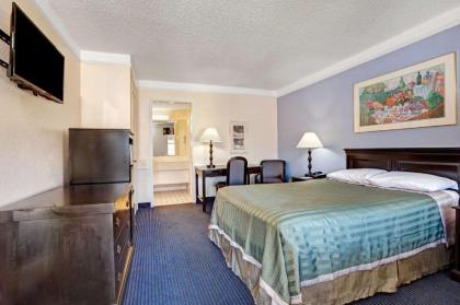 Travelodge by Wyndham North Richland Hills/Dallas/Ft Worth - image 14