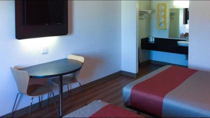 Motel 6-North Richland Hills TX - image 10