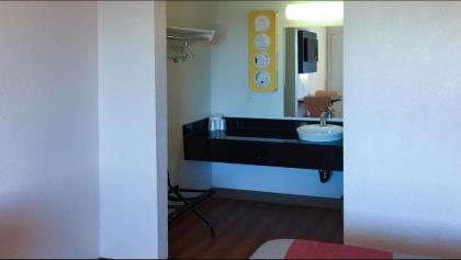 Motel 6-North Richland Hills TX - image 14