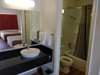 Motel 6-North Richland Hills TX - image 2