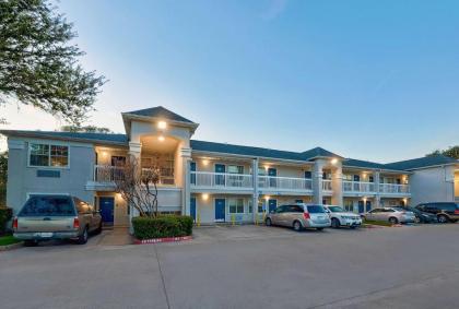 Studio 6-North Richland Hills TX - Fort Worth - image 7