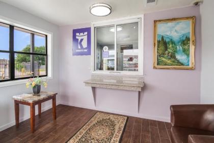 Knights Inn North Richland Hills - image 5
