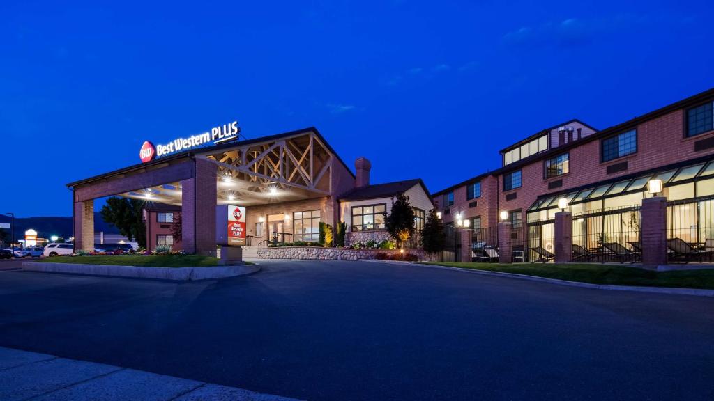 Best Western PLUS Cotton Tree Inn - main image