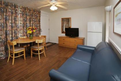 Harbor Light Family Resort - image 14