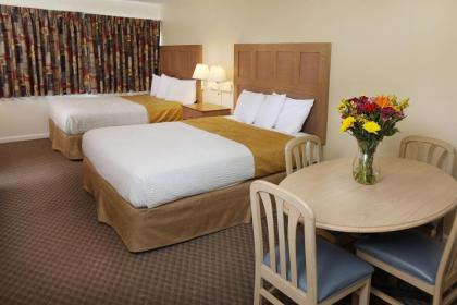 Matador Oceanfront Resort - image 10