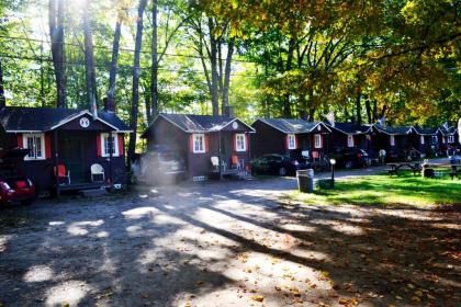 maple Lodge Cabins