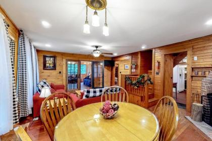 The Mitchell House - image 7