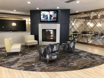 Crowne Plaza Hotel Chicago-Northbrook - image 21