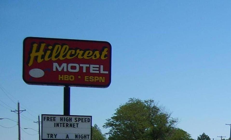 Hillcrest Motel - main image