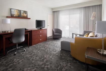 Courtyard by Marriott Boston Norwood/Canton - image 2