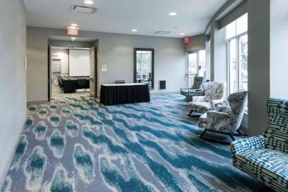 Hilton Garden Inn Detroit/Novi - image 7