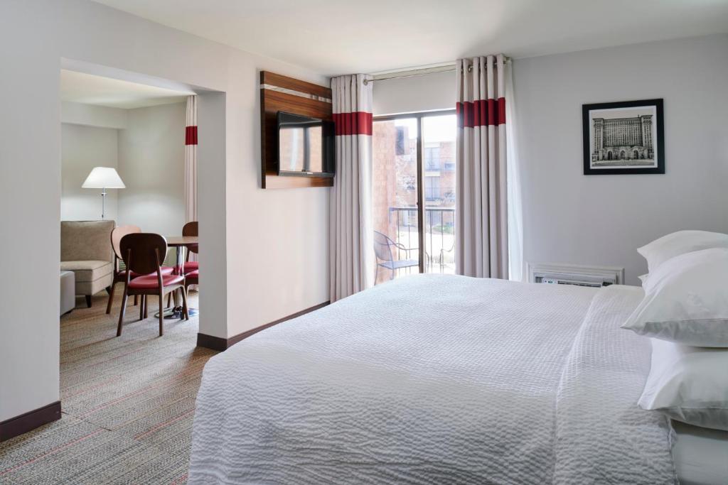 Four Points by Sheraton Detroit Novi - image 4