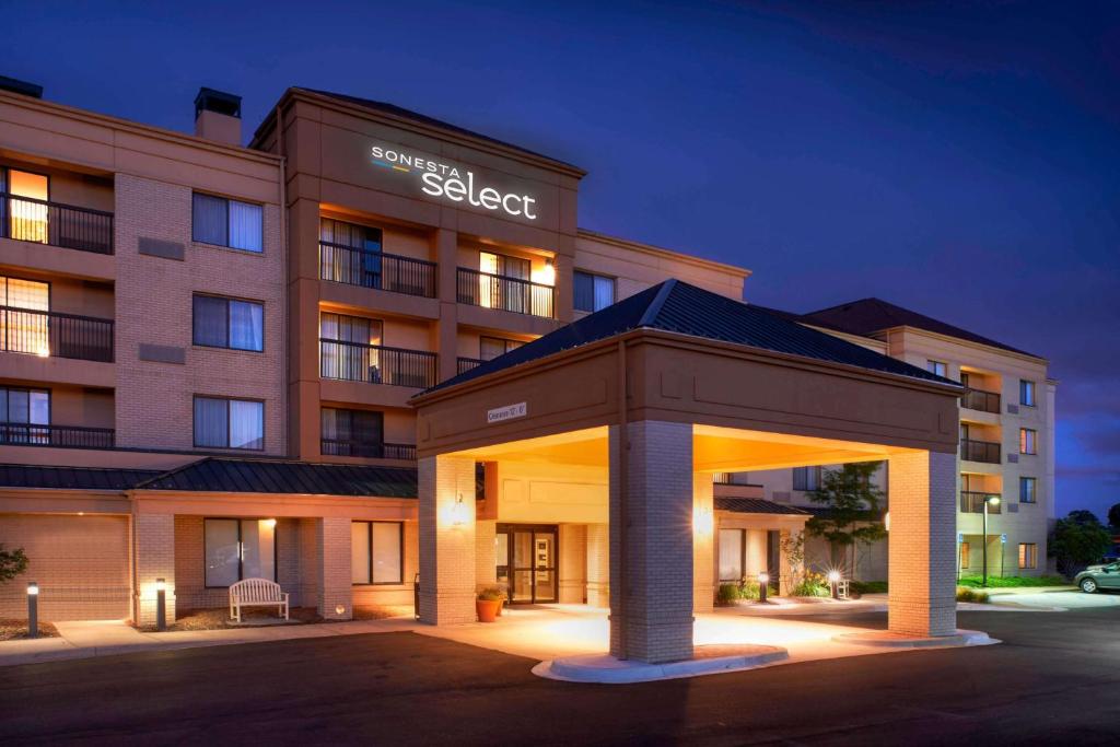 Sonesta Select Detroit Novi - main image