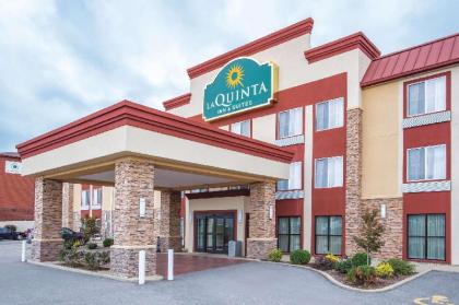 La Quinta Inn & Suites by Wyndham O'Fallon - St. Louis - image 13