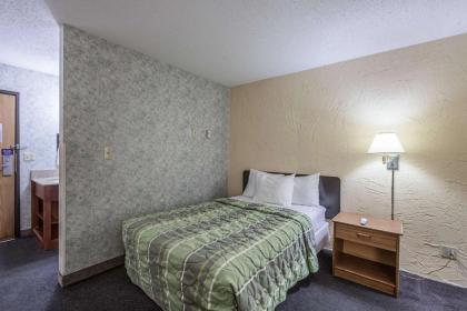 Motel 6-Oak Creek WI - image 20