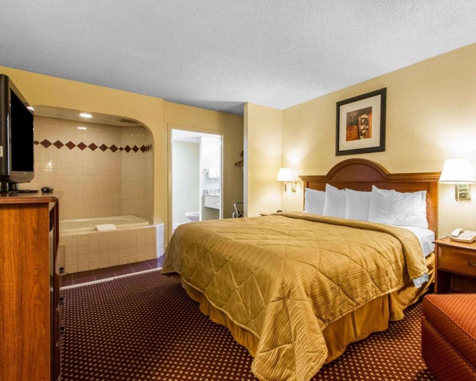 Quality Inn Fort Campbell - image 3