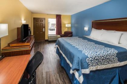 Days Inn by Wyndham Oak Grove/Ft. Campbell - image 13